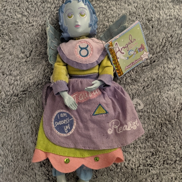 Angels of the Zodiac Taurus doll figurine - Picture 9 of 9